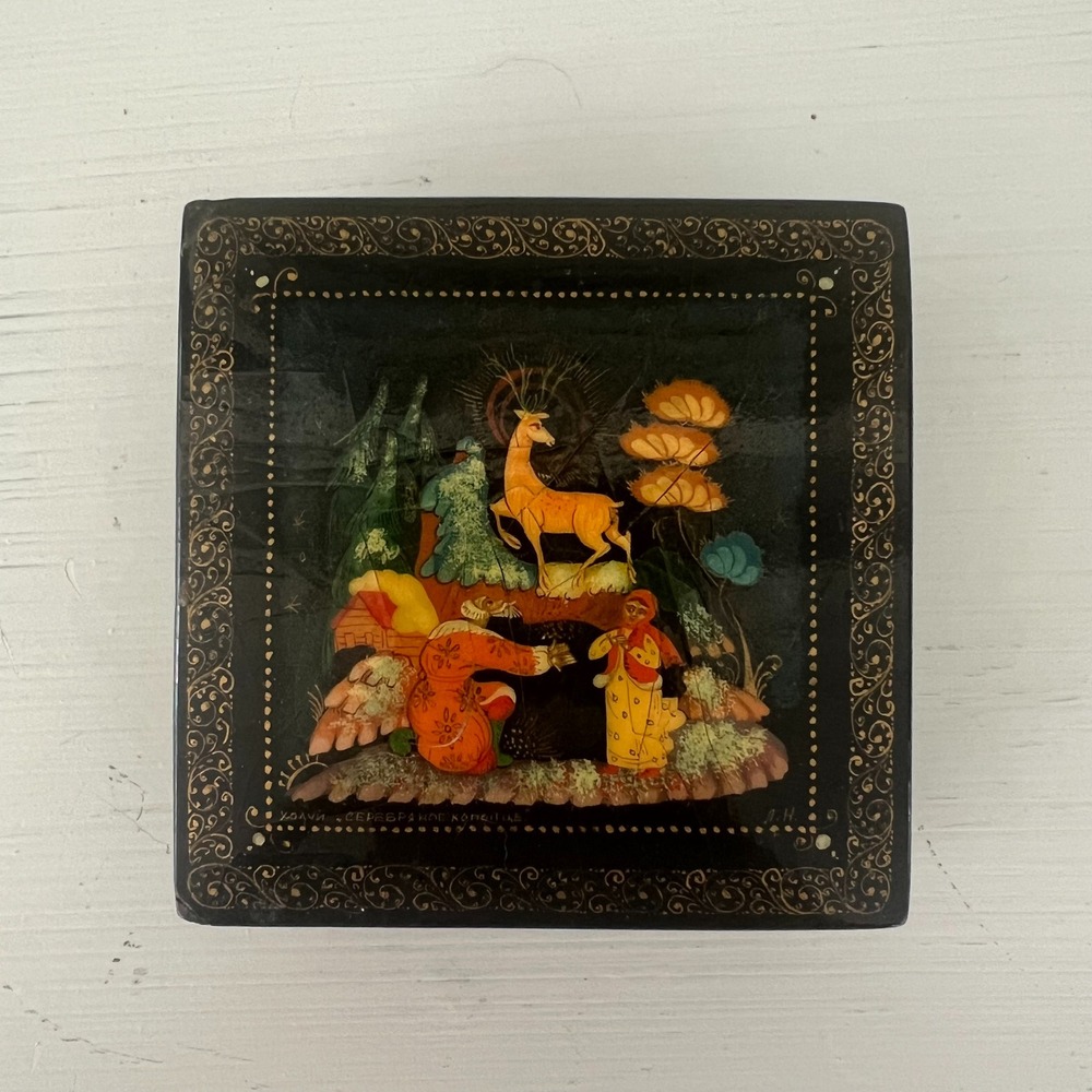 Russian Lacquer Box Hand Painted Kholui‎ Silver Hoof Artist Signed Vintage